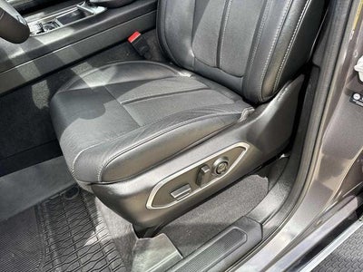 2024 Jeep Wagoneer L Series II 4x2