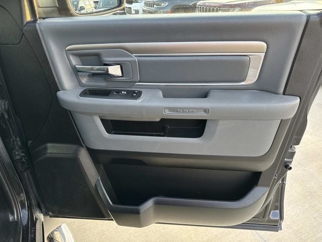 2019 RAM 1500 Classic Big Horn Crew Cab 4x4 6'4' Box