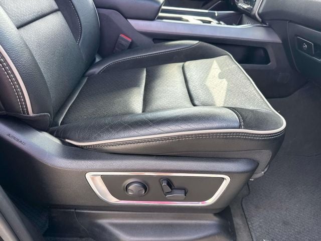 2024 RAM 1500 Laramie Crew Cab 4x4 5'7' Box