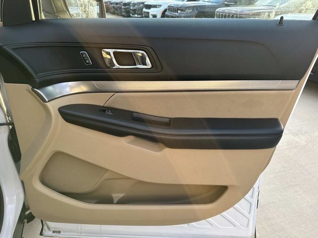 2017 Ford Explorer Base