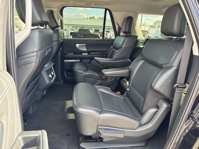 2025 Ford Expedition Platinum MAX