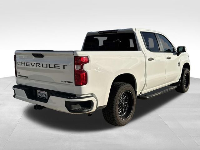 2022 Chevrolet Silverado 1500 2WD Crew Cab Short Bed Custom
