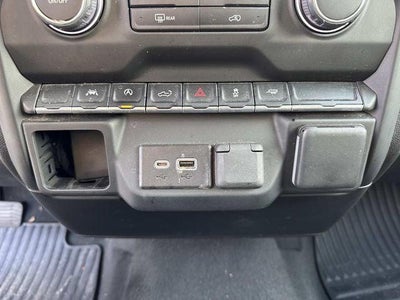 2022 Chevrolet Silverado 1500 2WD Crew Cab Short Bed Custom