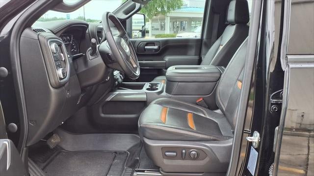 2022 GMC Sierra 2500HD 4WD Crew Cab Standard Bed AT4