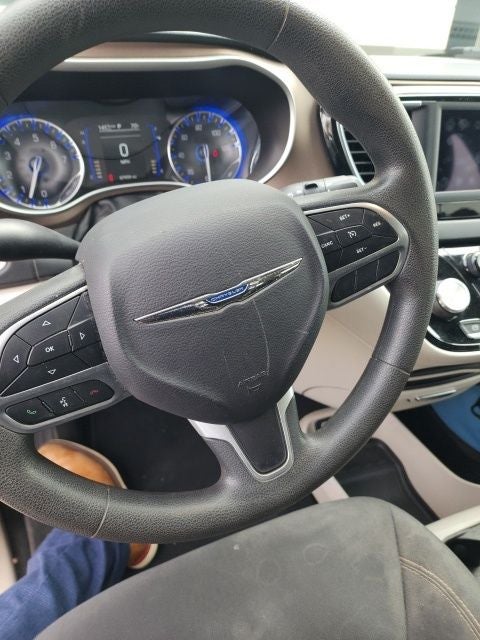 2018 Chrysler Pacifica LX