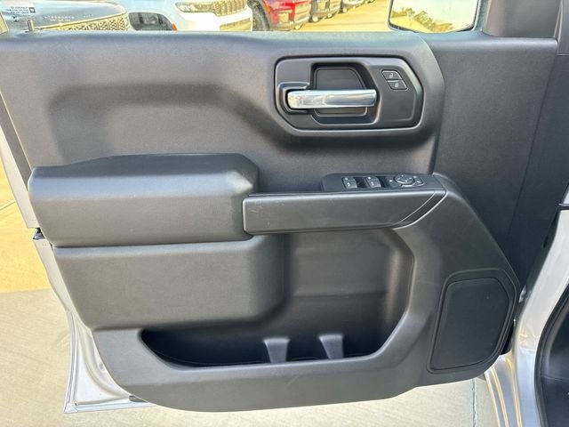 2021 Chevrolet Silverado 1500 2WD Crew Cab Short Bed Custom