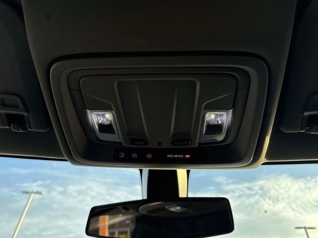 2021 Chevrolet Silverado 1500 2WD Crew Cab Short Bed Custom