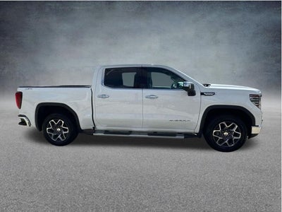 2025 GMC Sierra 1500 4WD Crew Cab Short Box SLT