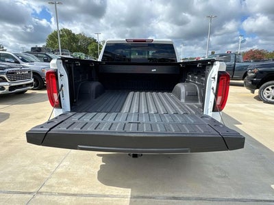 2025 GMC Sierra 1500 4WD Crew Cab Short Box SLT