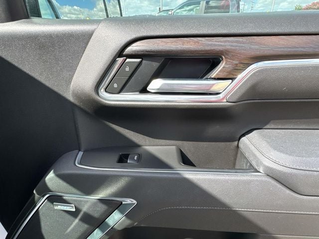 2025 GMC Sierra 1500 4WD Crew Cab Short Box SLT