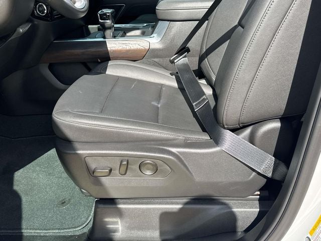 2025 GMC Sierra 1500 4WD Crew Cab Short Box SLT