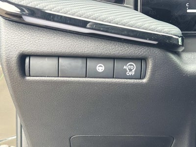 2025 Nissan Kicks SR FWD