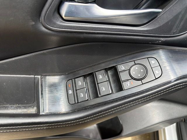 2025 Nissan Rogue SV FWD