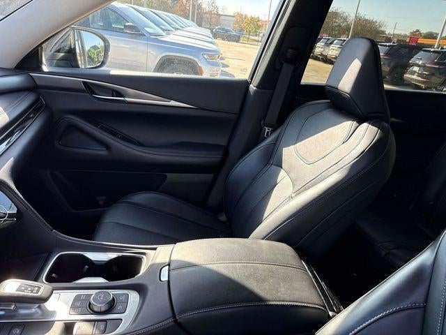 2024 INFINITI QX60 LUXE