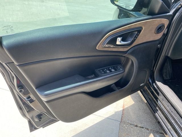 2015 Chrysler 200 C