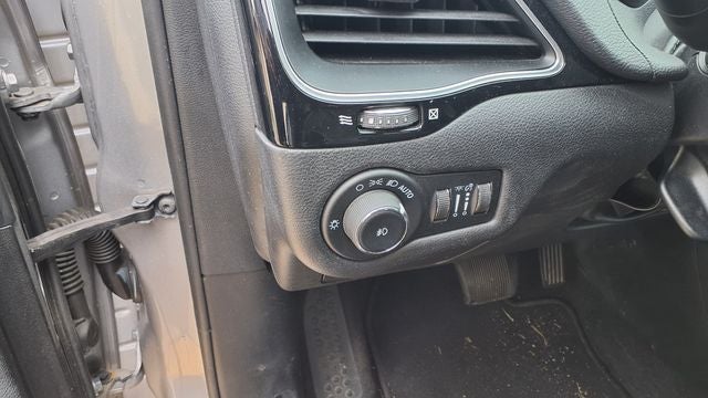 2020 Jeep Cherokee Altitude