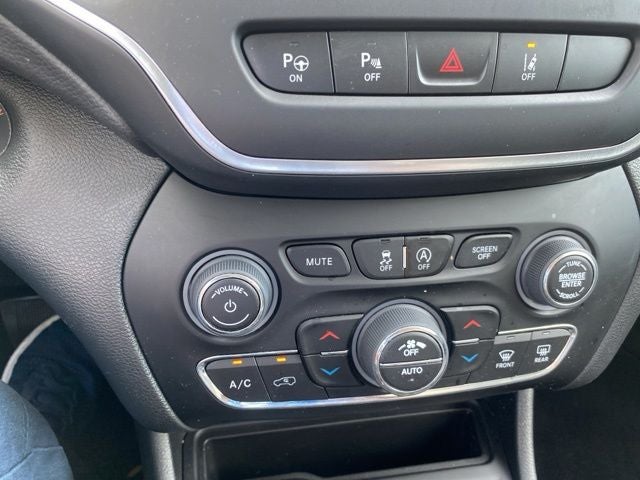 2023 Jeep Cherokee Altitude