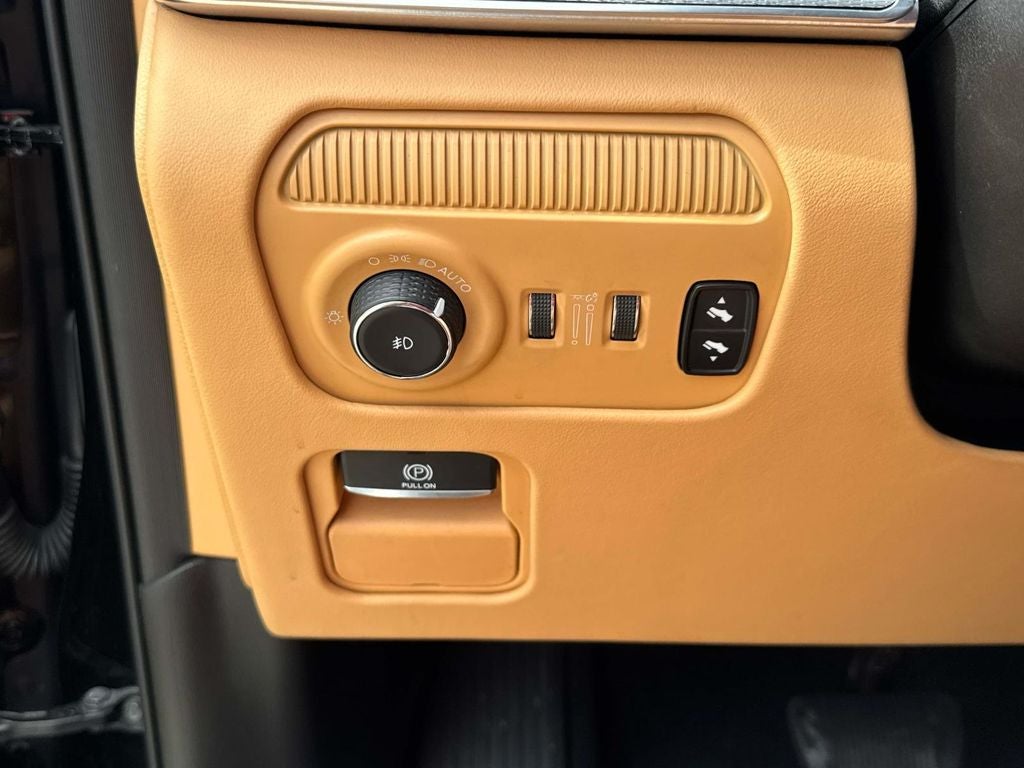 2022 Jeep Grand Wagoneer Series III