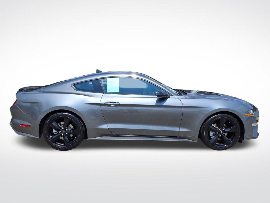 2022 Ford Mustang EcoBoost