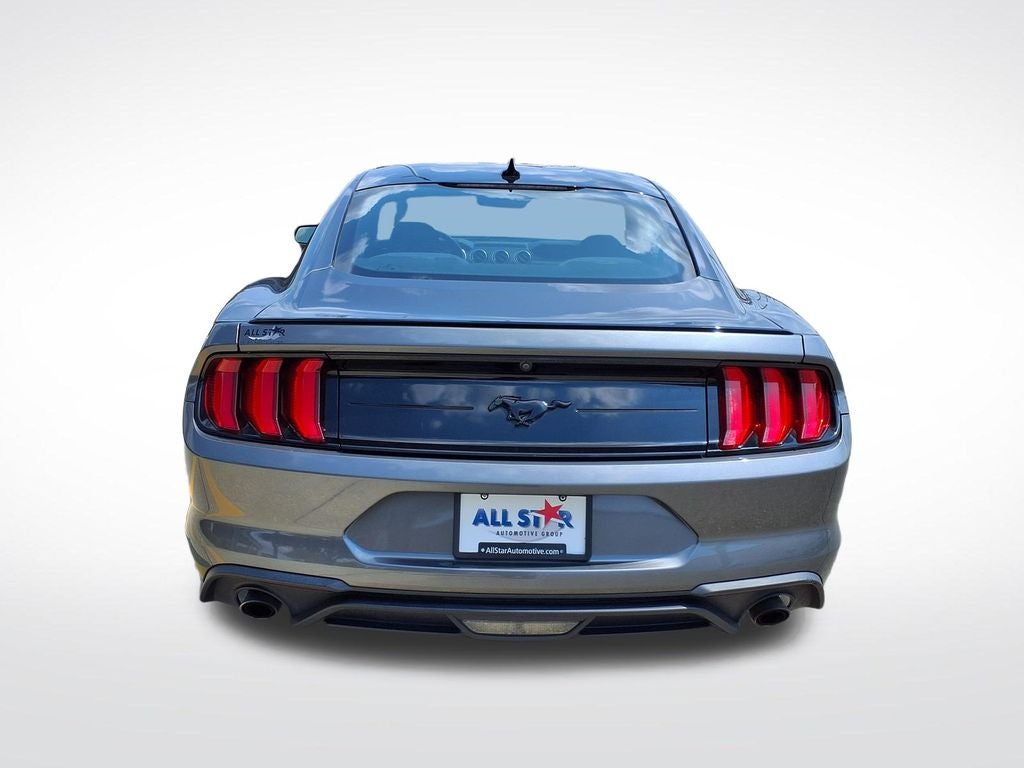 2022 Ford Mustang EcoBoost