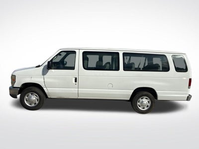 2012 Ford E-350SD XLT