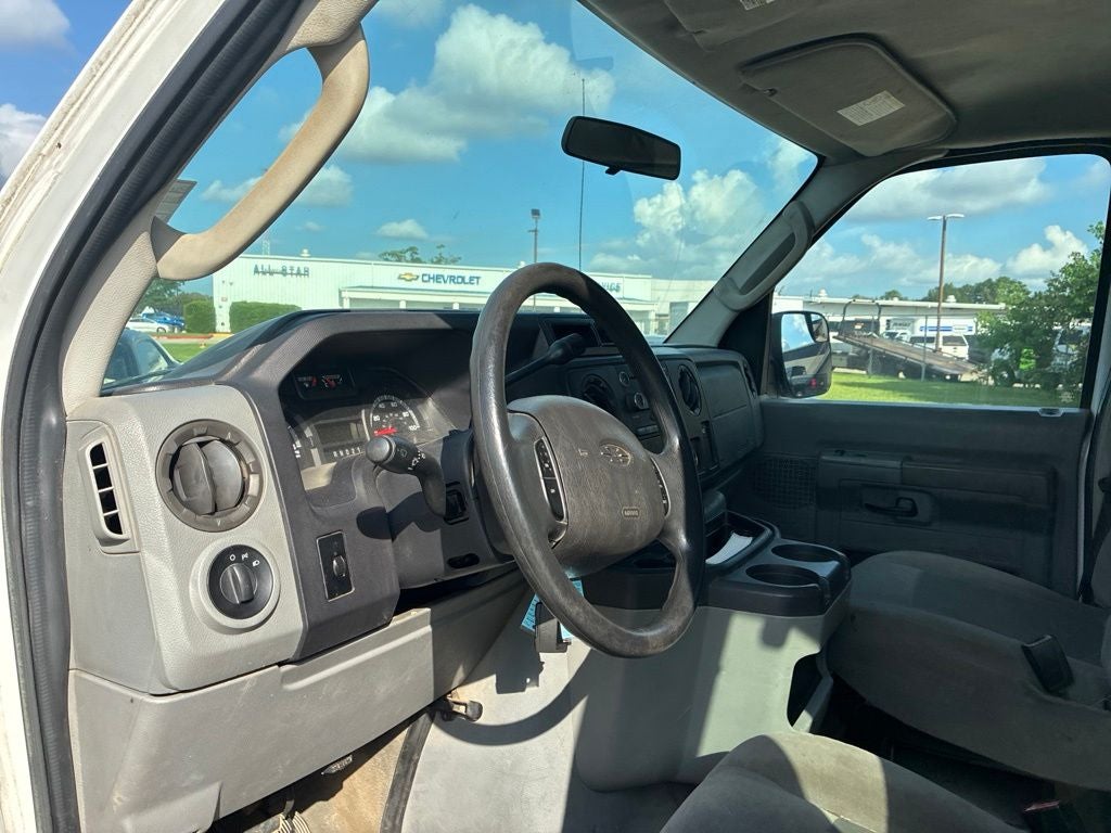 2012 Ford E-350SD XLT