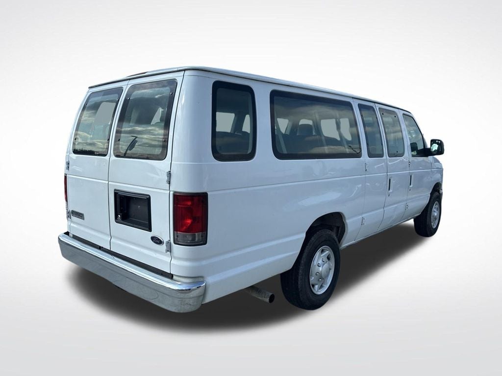 2012 Ford E-350SD XLT