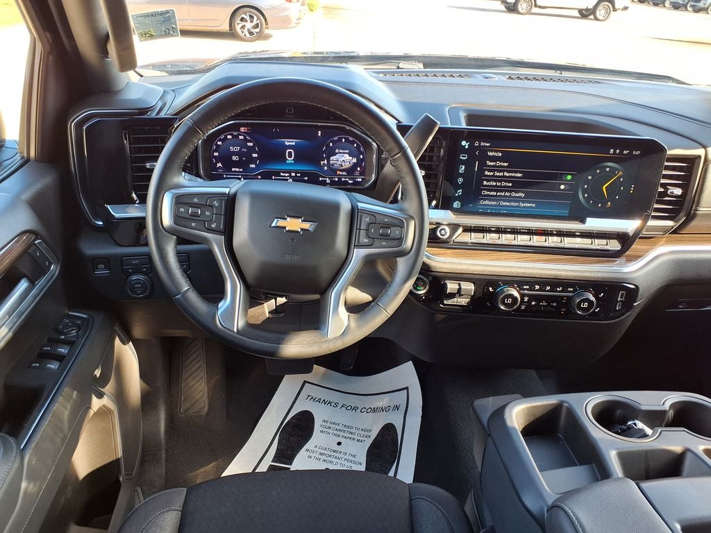 2025 Chevrolet Silverado 1500 LT LT1