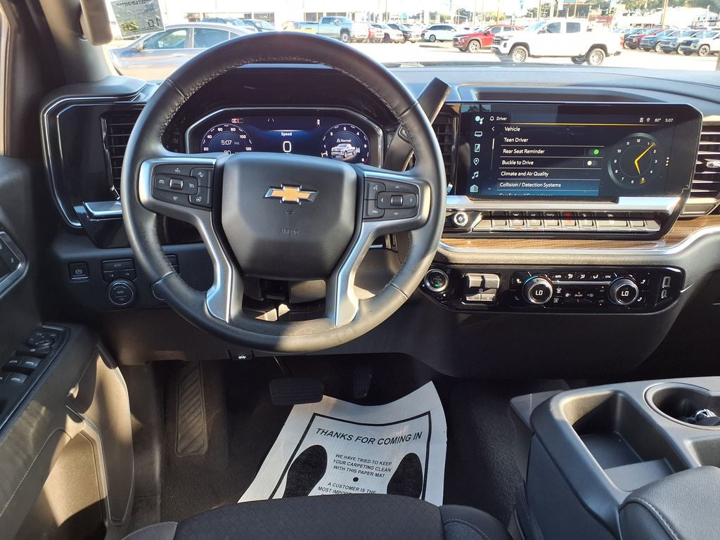 2025 Chevrolet Silverado 1500 LT LT1