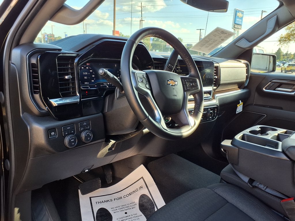 2025 Chevrolet Silverado 1500 LT LT1