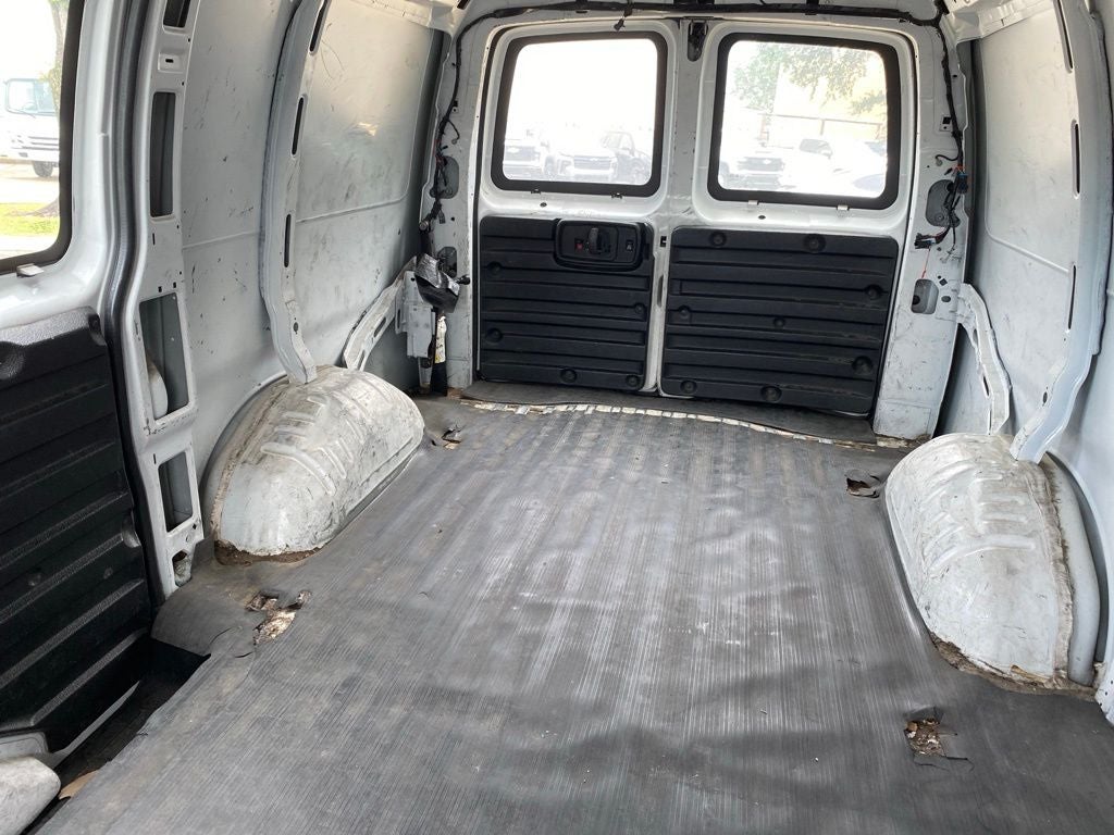 2017 GMC Savana 2500 Work Van