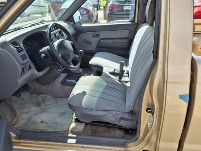 1998 Nissan Frontier XE