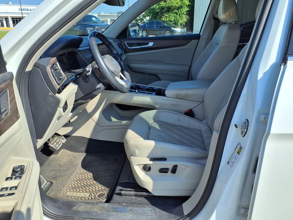 2025 Volkswagen Atlas 2.0T SEL Premium R-Line