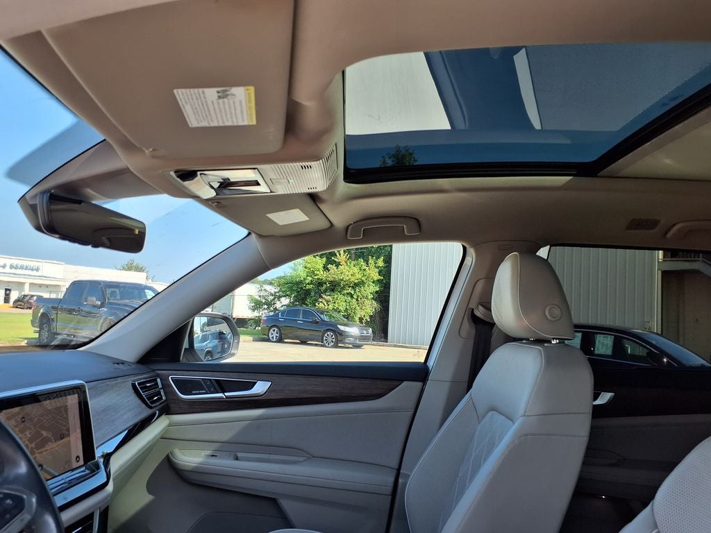 2025 Volkswagen Atlas 2.0T SEL Premium R-Line