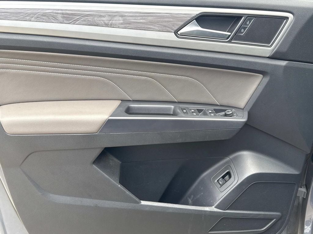 2021 Volkswagen Atlas Cross Sport 2.0T SE w/Technology