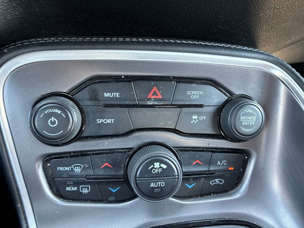 2021 Dodge Challenger SXT