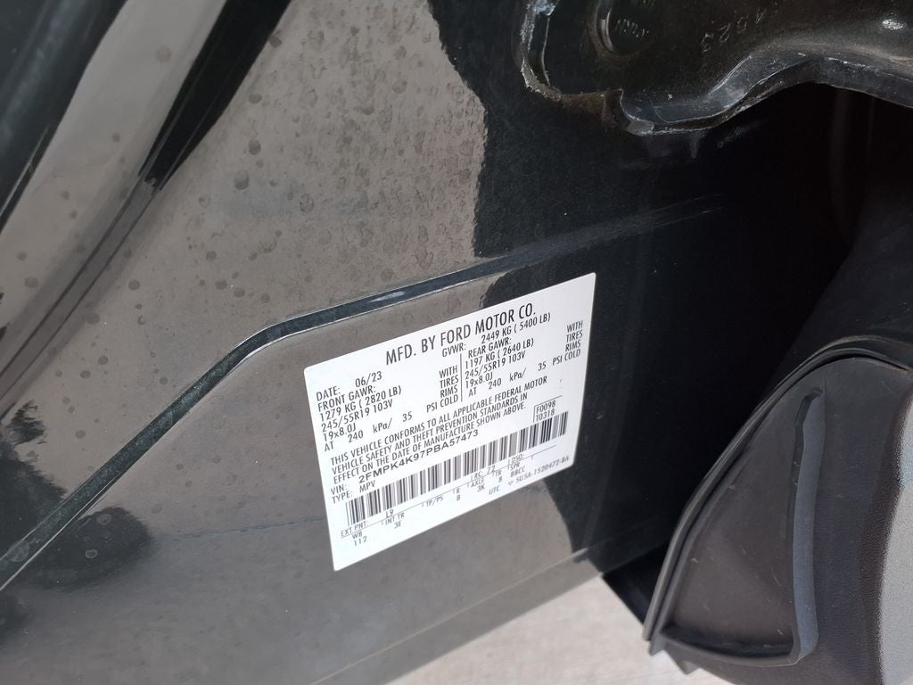 2023 Ford Edge Titanium