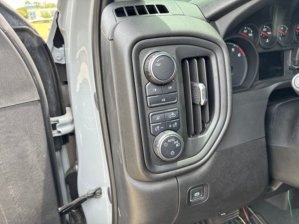 2025 Chevrolet Silverado 2500HD Custom