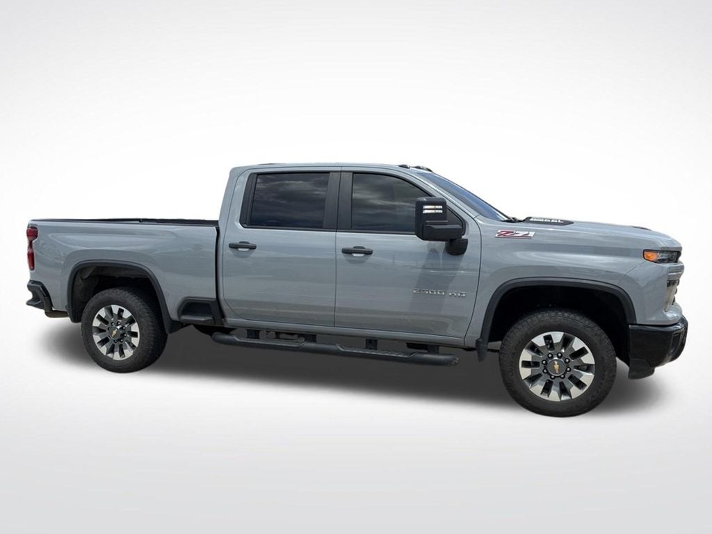 2025 Chevrolet Silverado 2500HD Custom
