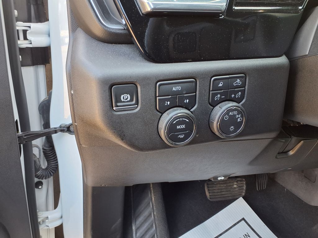 2025 Chevrolet Silverado 1500 LT LT1