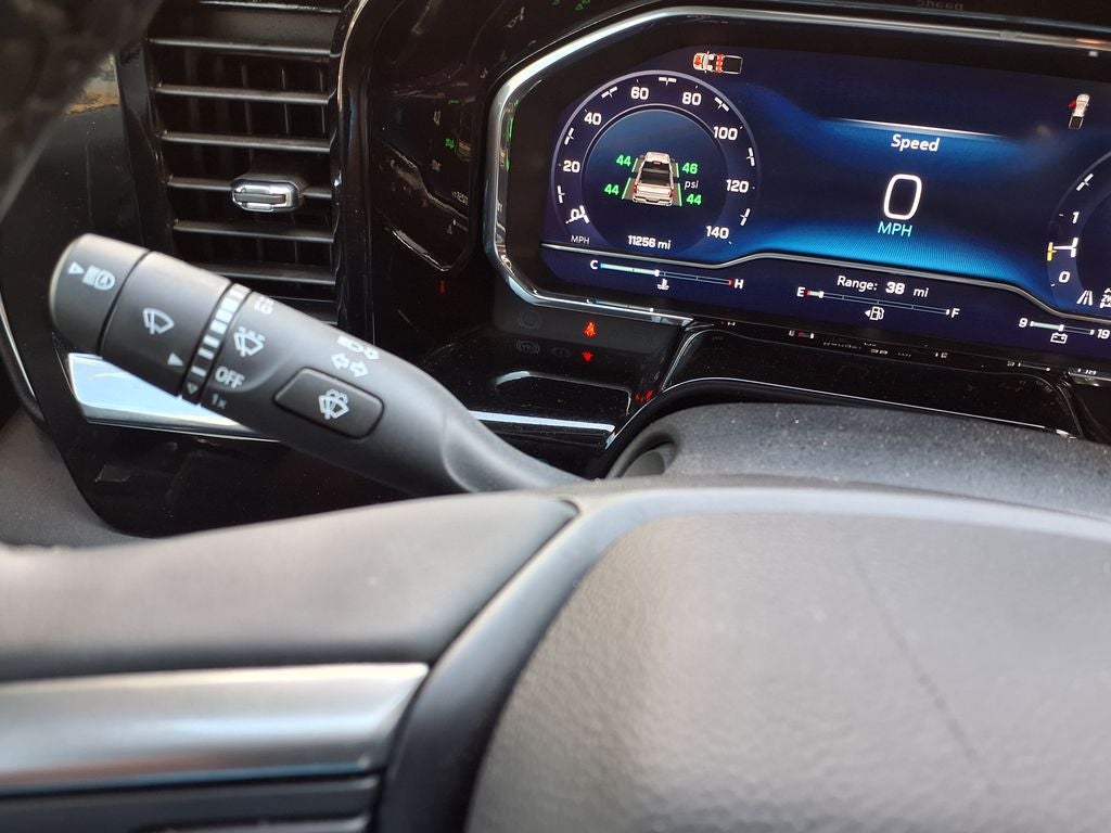 2025 Chevrolet Silverado 1500 LT LT1