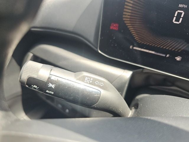 2025 Kia K4 LXS - Photo 32