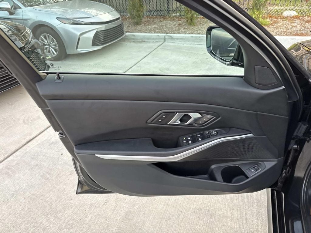 2024 BMW 3 Series 330i