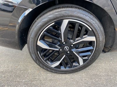 2024 Nissan Versa 1.6 SR