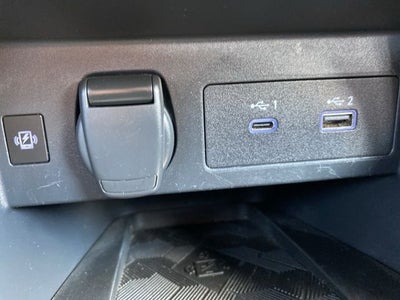 2024 Nissan Versa 1.6 SR