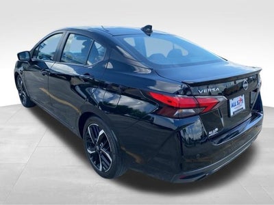 2024 Nissan Versa 1.6 SR