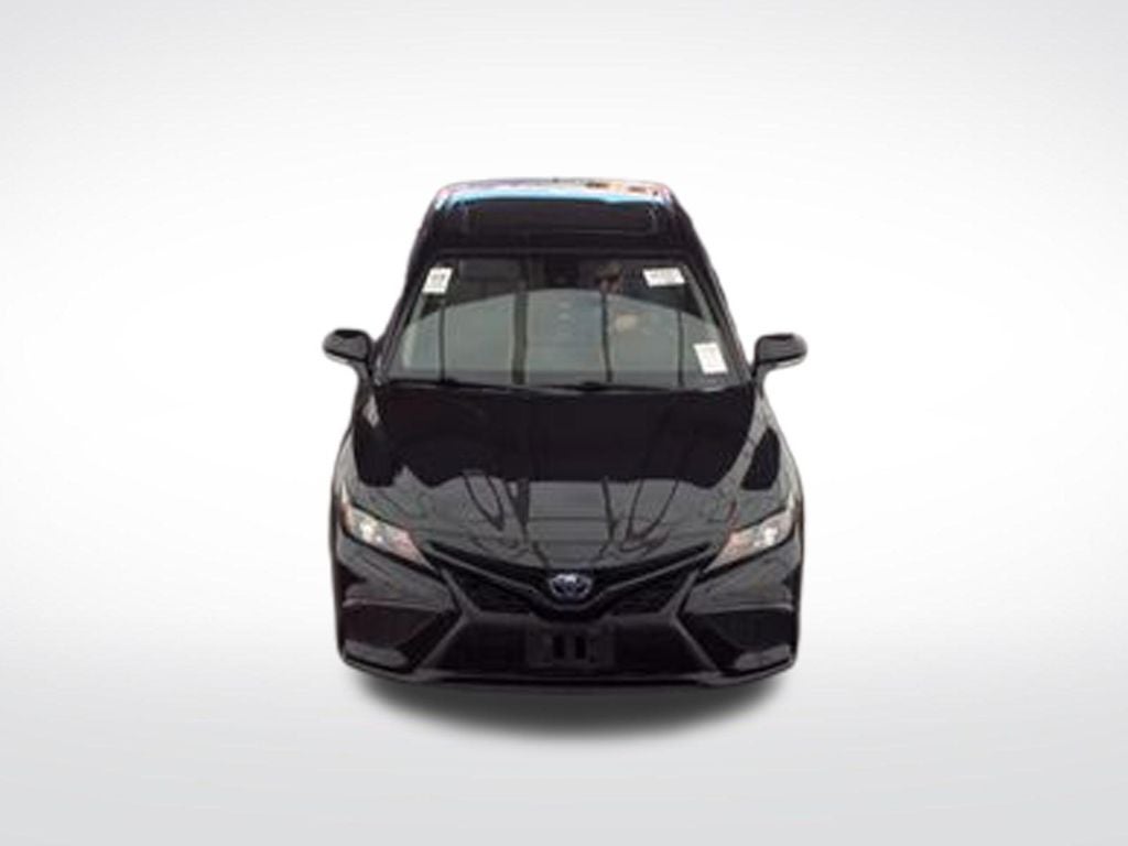 2024 Toyota Camry Hybrid SE