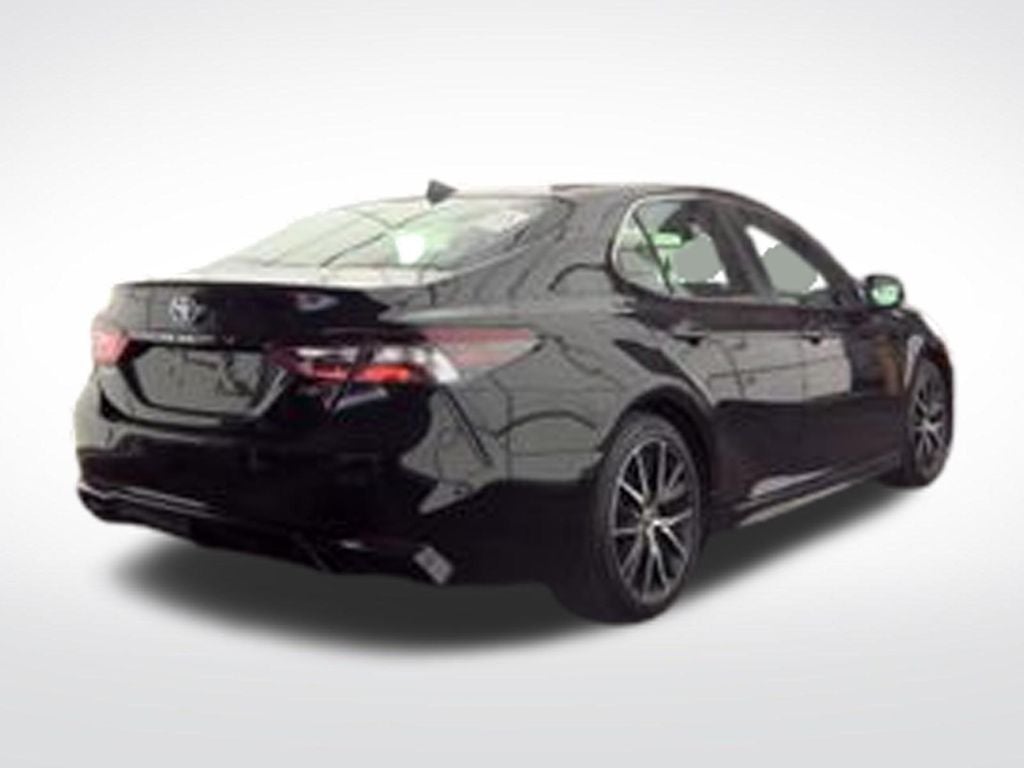 2024 Toyota Camry Hybrid SE