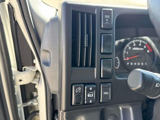 2025 Isuzu NPR N SERIES