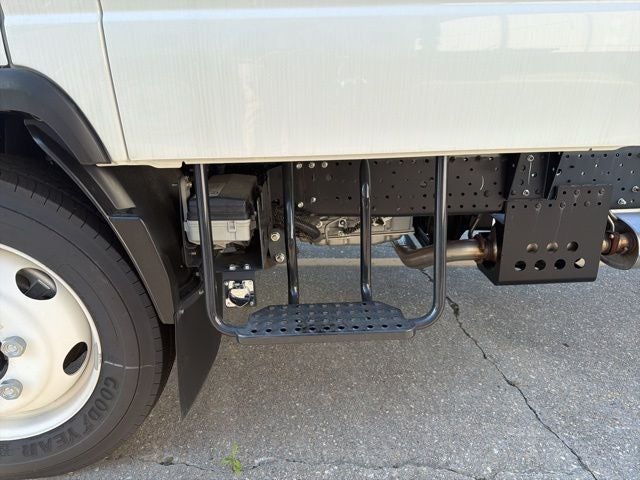 2025 Isuzu NPR N SERIES